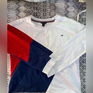 Tommy Hilfiger long sleeve crop top